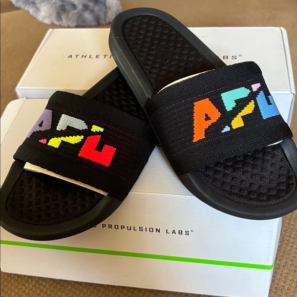 APL TechLoom Knit Sport Slides Black Multicolor Big Logo comfy Sandals NIB 6 - Picture 11 of 11